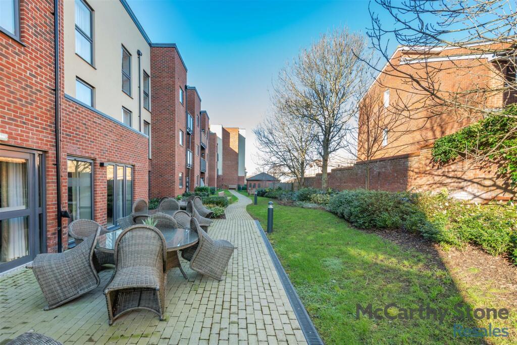8634673-exterior02.jpg