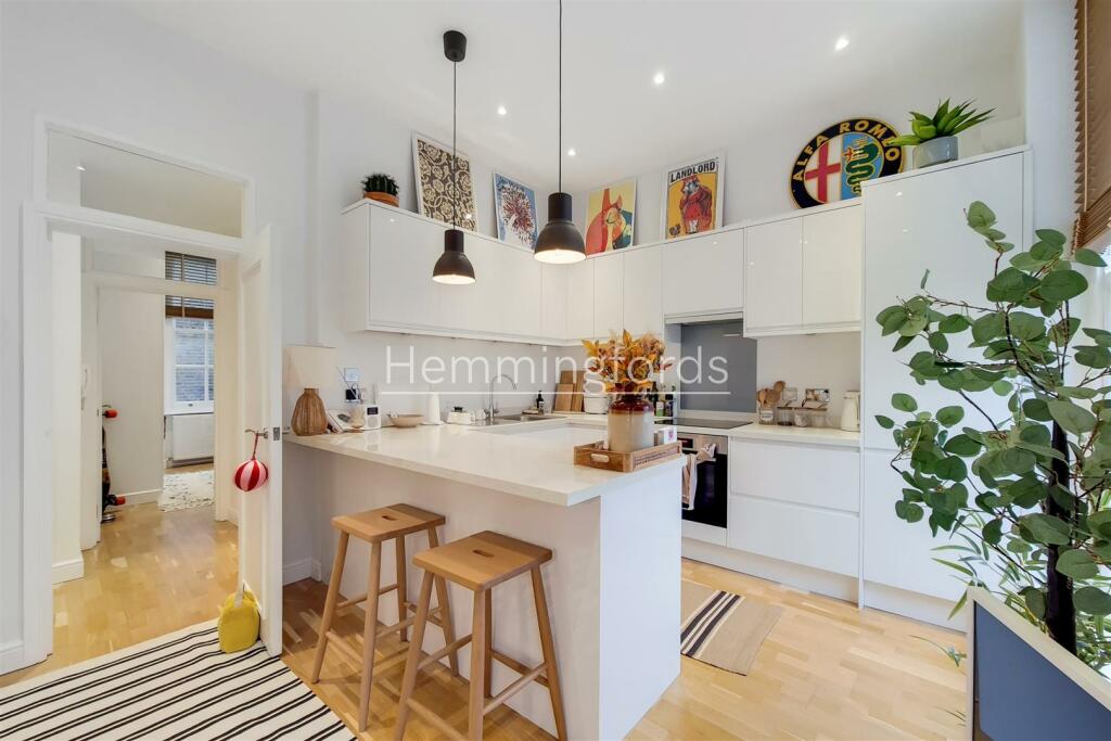 2_Kitchen-Reception-2.jpg