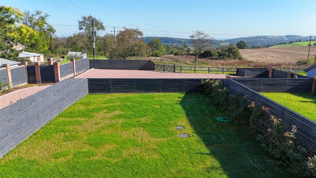 dji_fly_20241003_111504_0070_1727983805979_photo.j