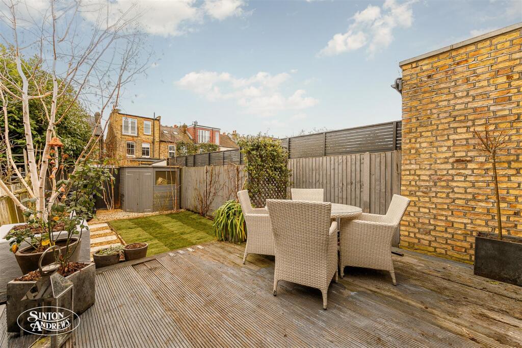 33 Green Avenue-8.jpg