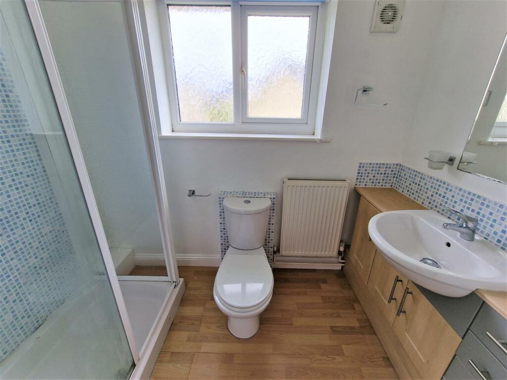 Ensuite.jpg