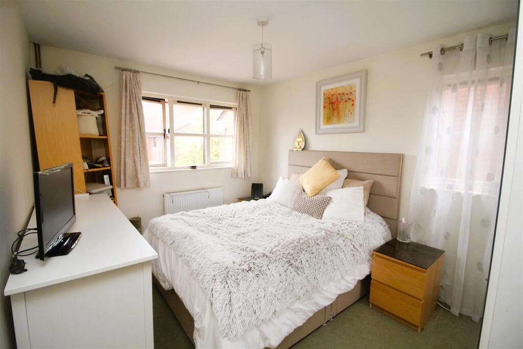 bed 1 a.JPG