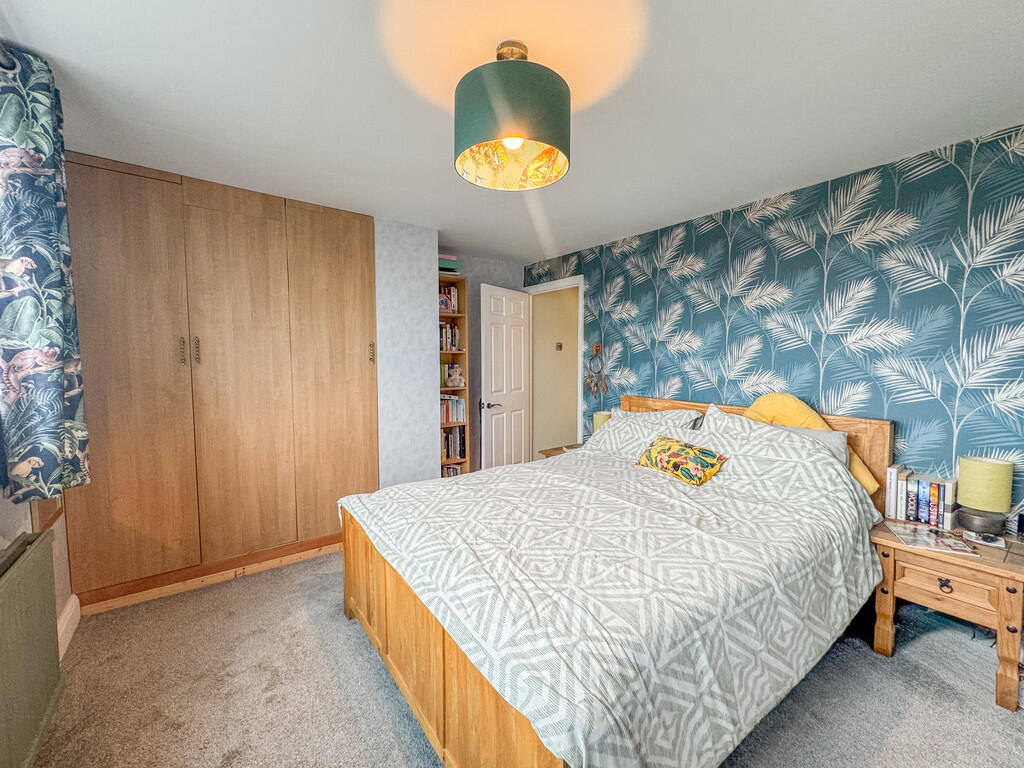 bed 11