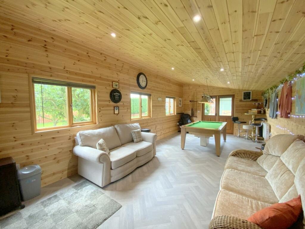Log Cabin