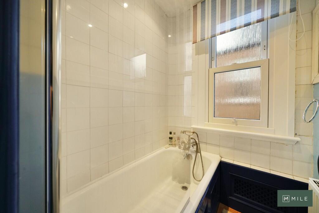 62 Leghorn Road -...