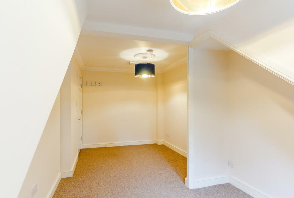 8403555-interior09-800.jpg