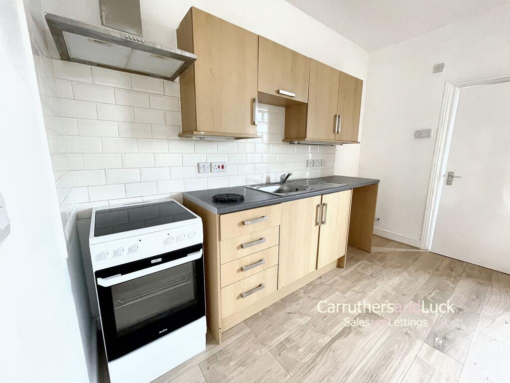 Open Plan Lounge / Kitchen