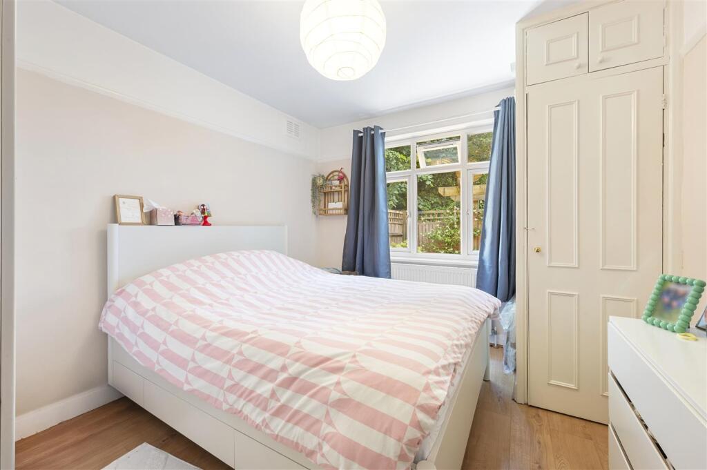 3 Brockham Close,9.jpg