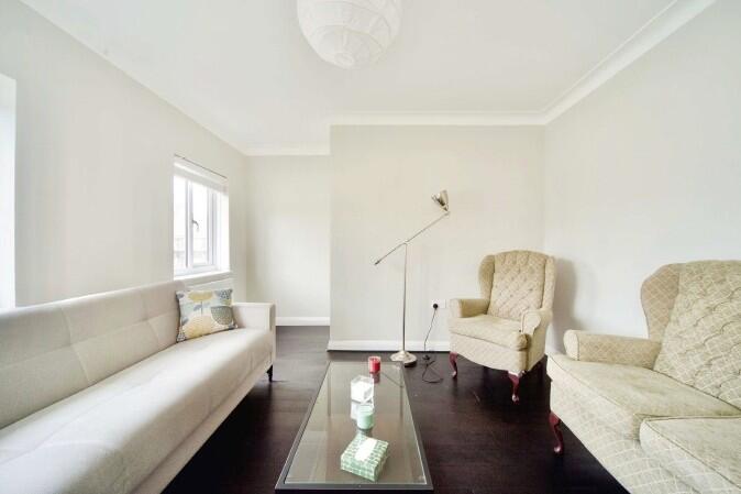 22 Regal Court, Edmonton, London N18 2XU