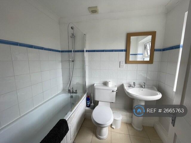 Bedroom 1 - Ensuite