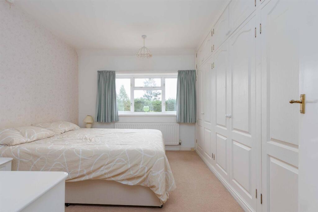 21 Lime Tree Avenue, Rugby (14).jpg