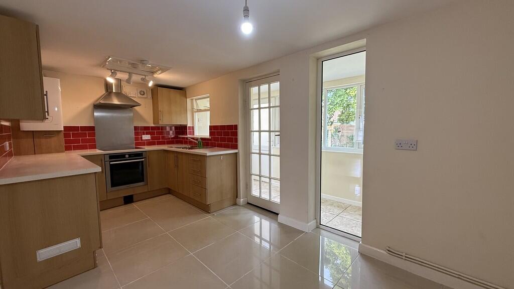 Kitchen/dining ro...