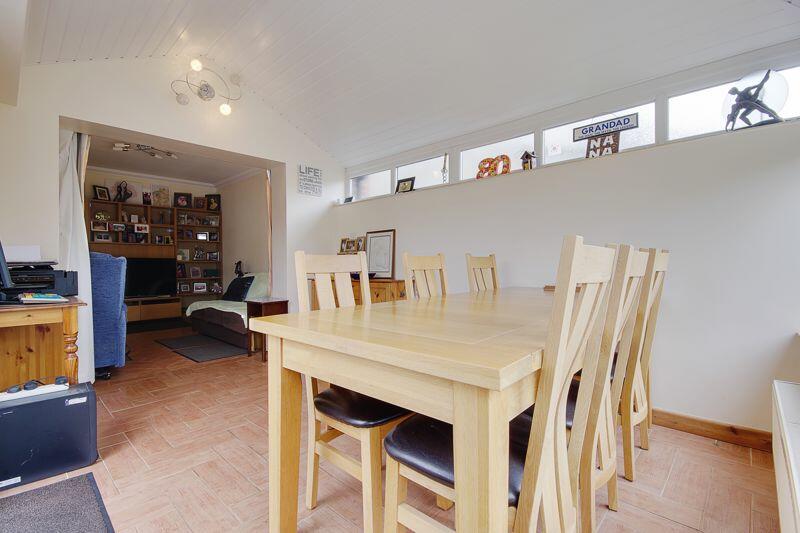 Conservatory/Dining Room
