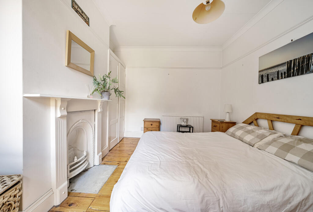 1300997-19-6838a3...