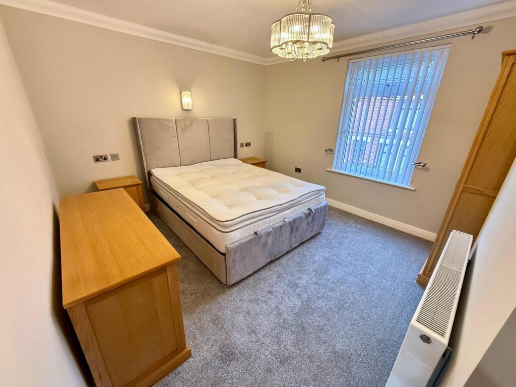 bedroom 1.3