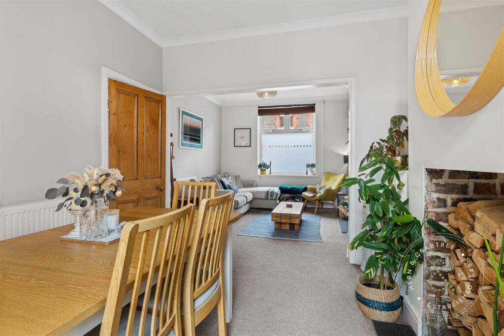 Talygarn Street, Cardiff, Hern Crabtree (6).jpg