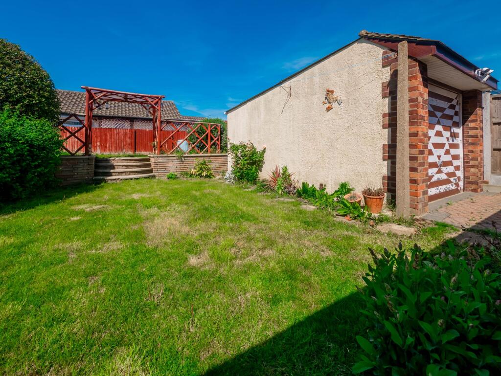 Garden/Garage