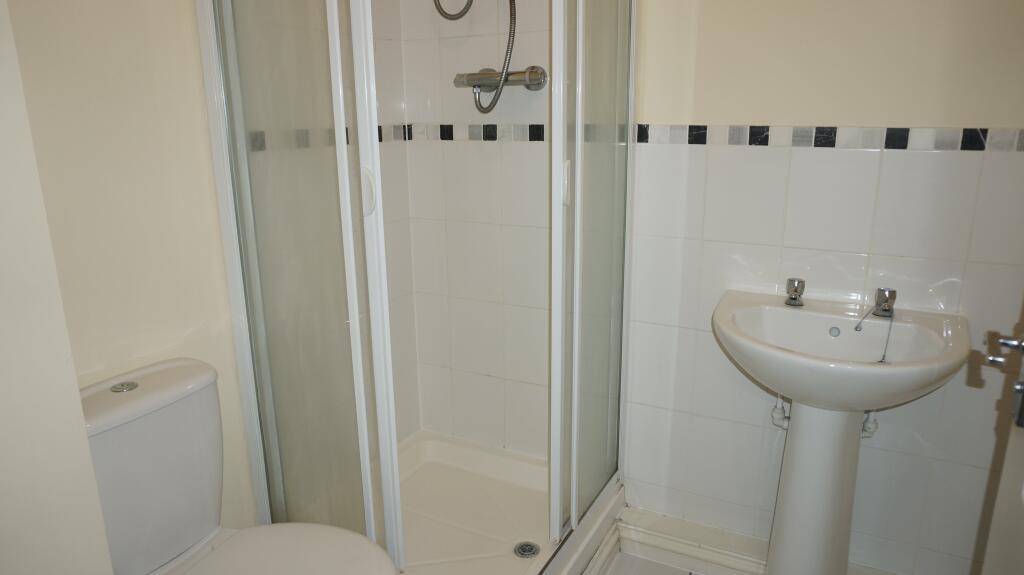 Ensuite shower