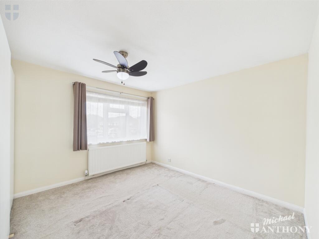 CAM03218G0-PR0673-STILL014