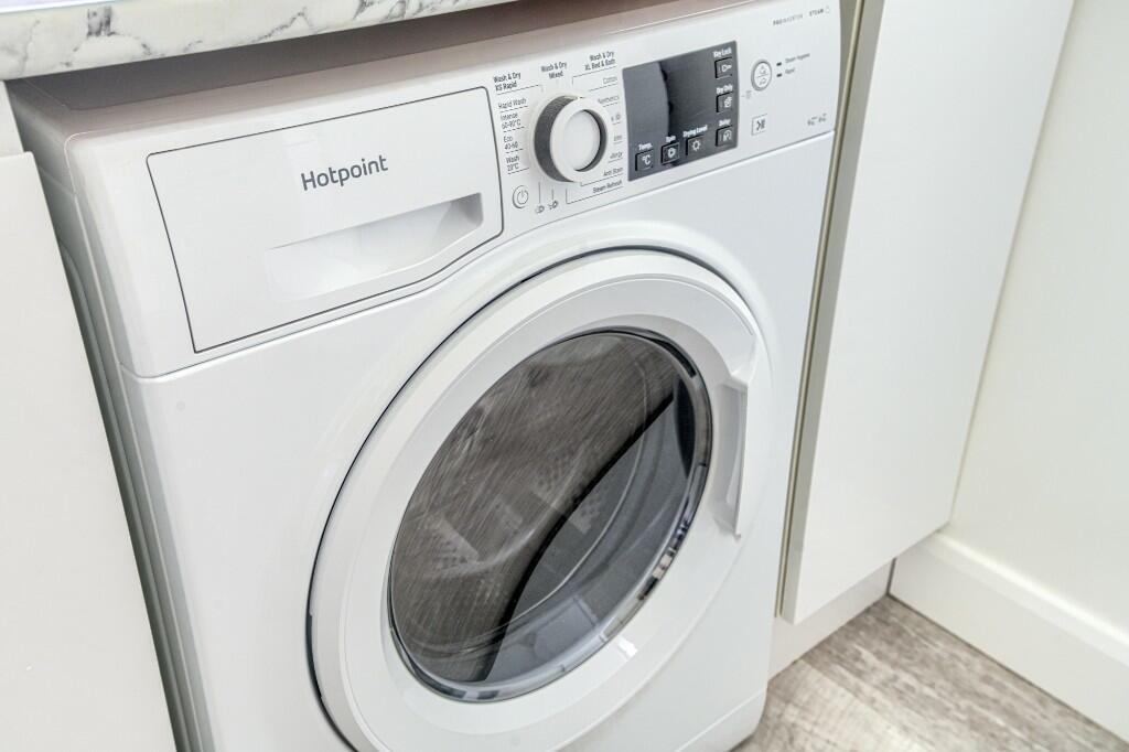 Washer dryer