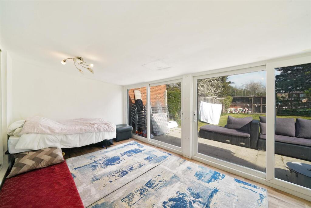 98 Orchard Gate - 1YHuRB5Cdhnh3hg3DiU2.jpg