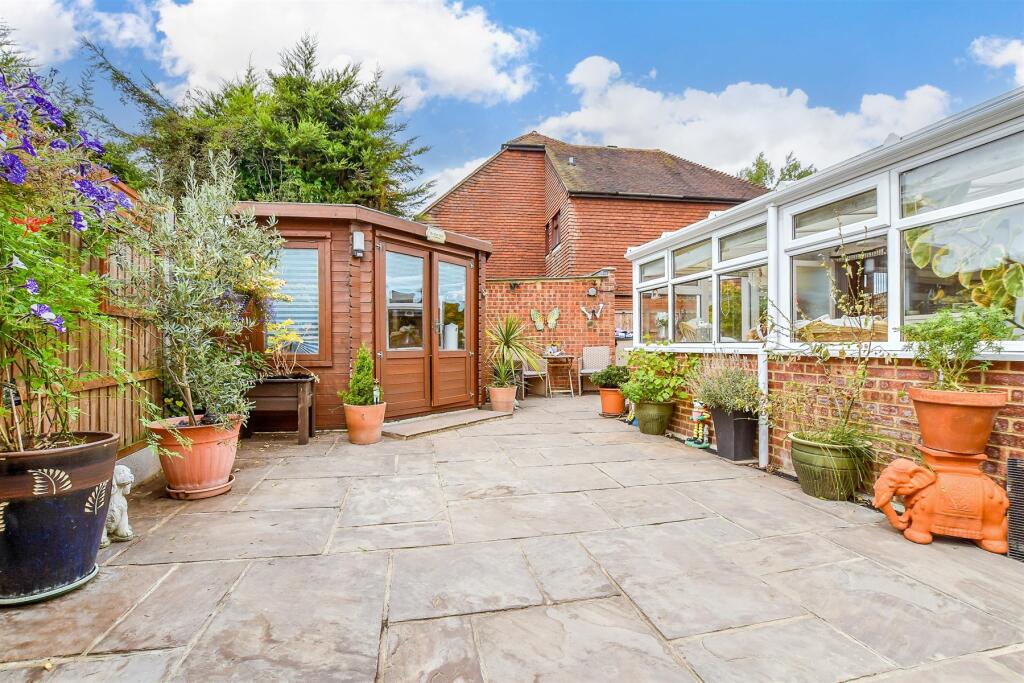 Workshop/Outbuildings