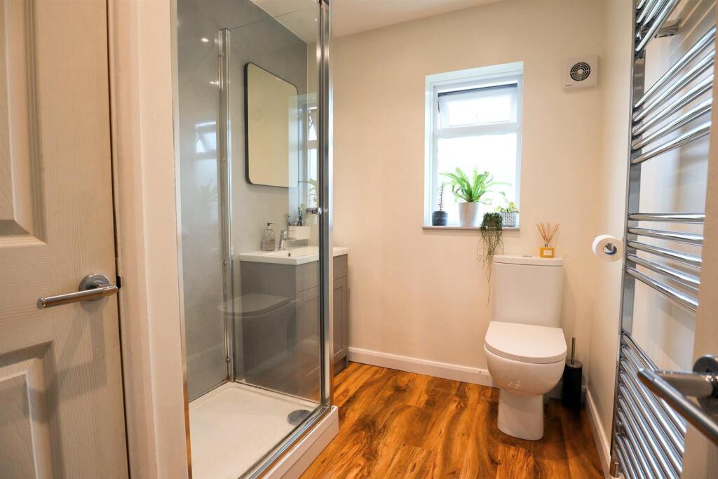 Shower room.jpg