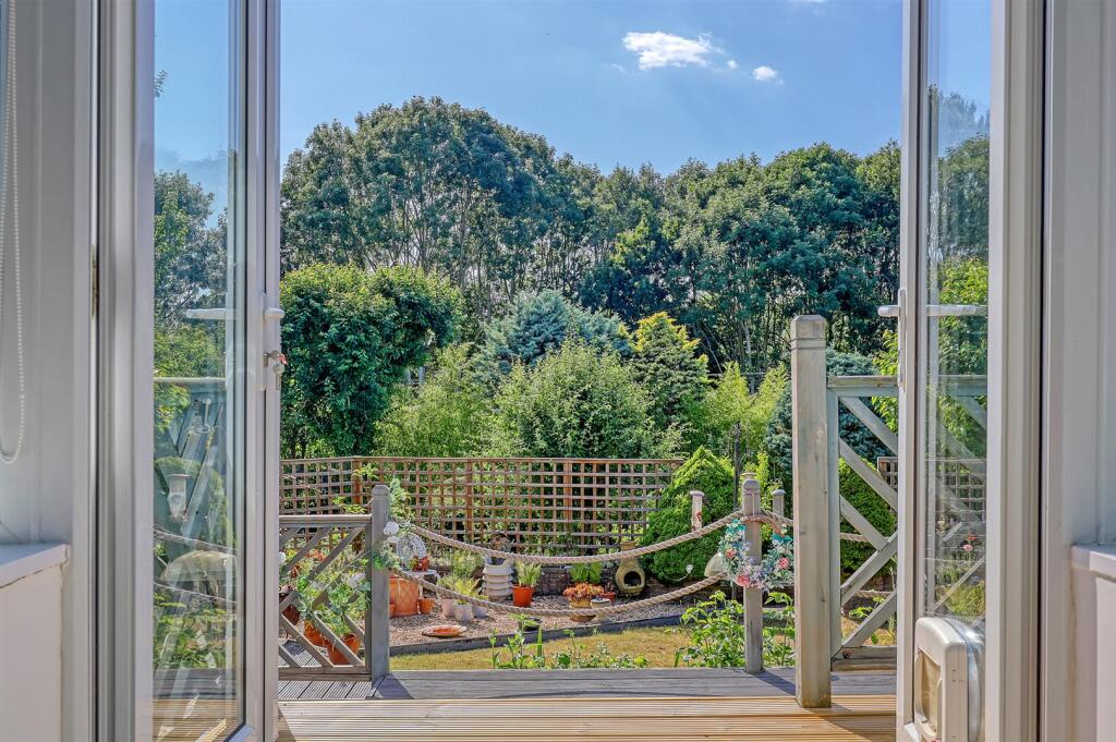 West Facing Rear Garden