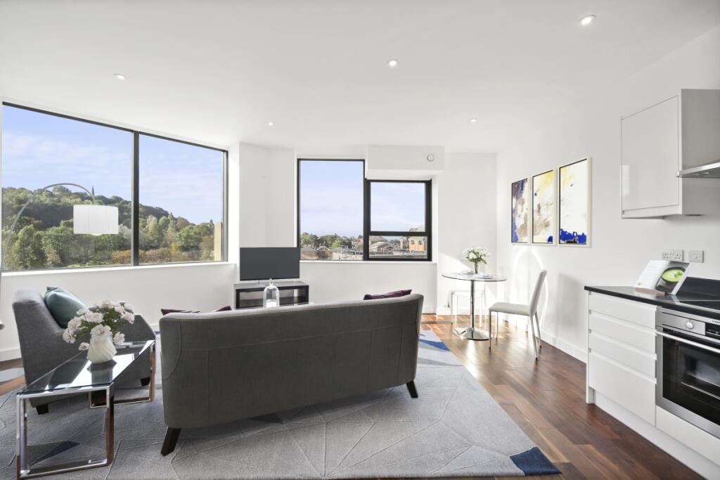 Apt 58 - eIMG_565...