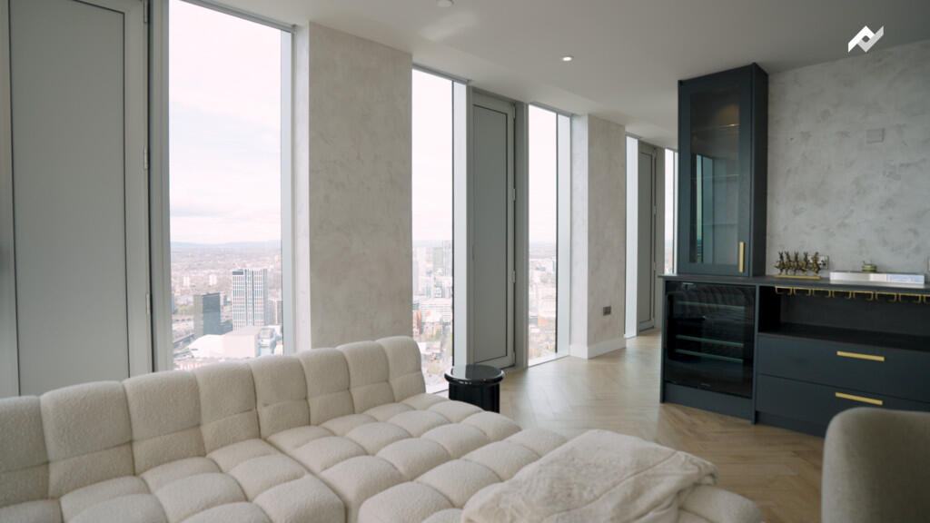 Elizabeth Tower P...