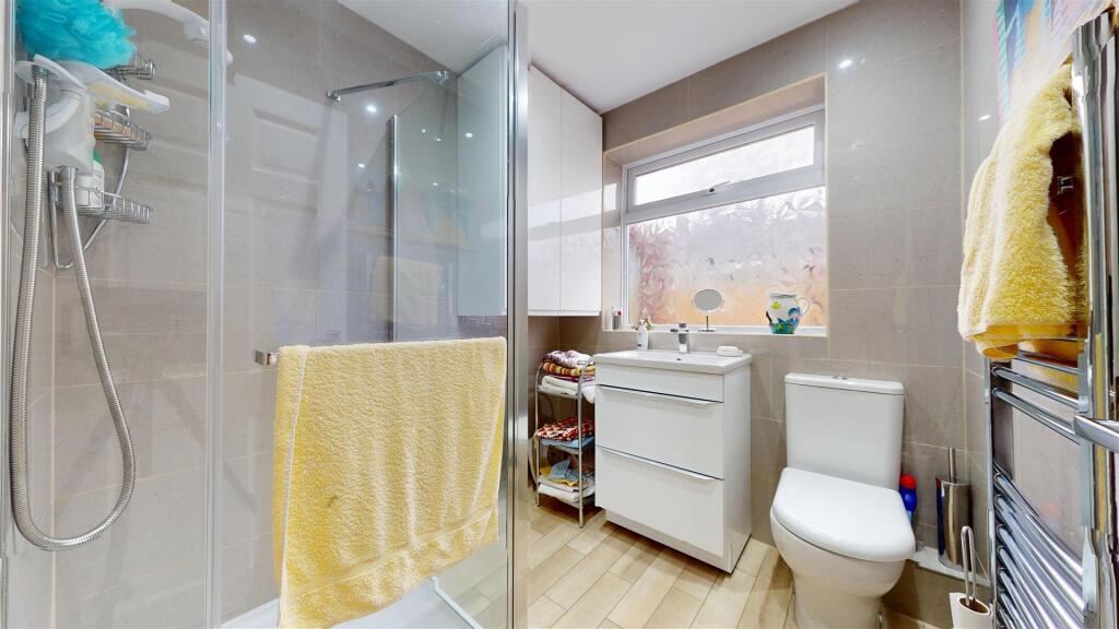 Windsor Road Shower Room