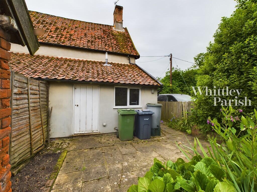 CAM01915G0-PR0384...