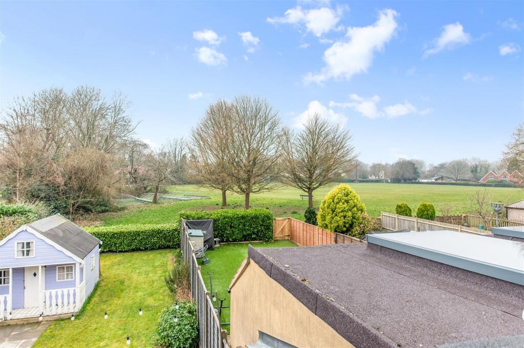 CHIPSTEAD WAY,42- (4).jpg