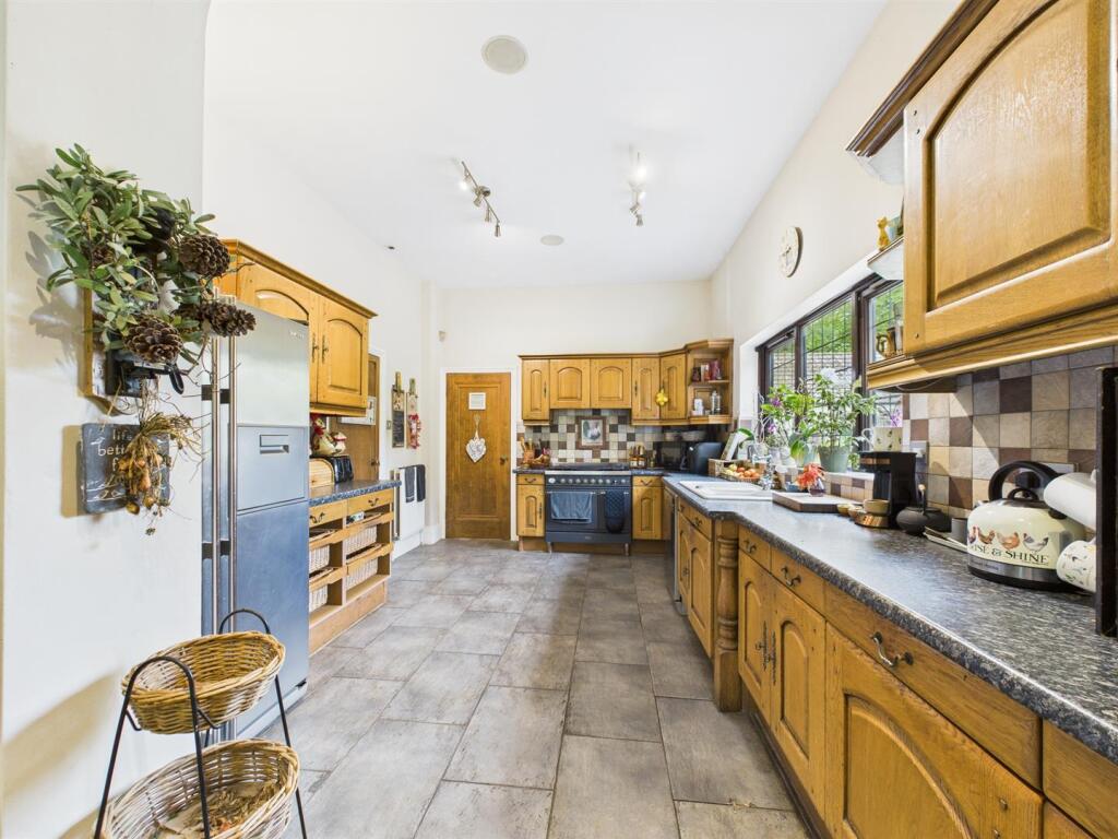 Open Plan Kitchen/Living/Dining Area