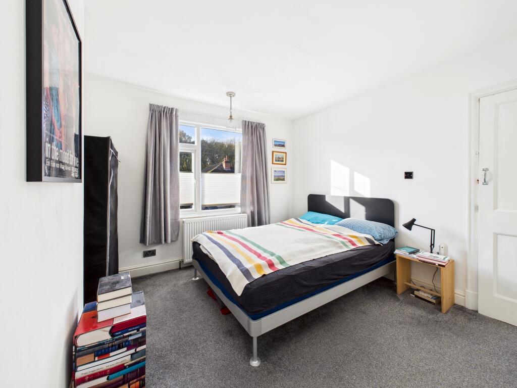 CAM05192G0-PR0185-STILL018