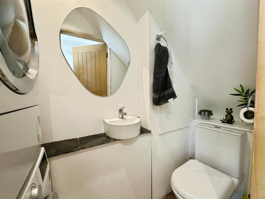 f9d77358--400F-8C59-82D567859F1D-61268-000013EA9E6