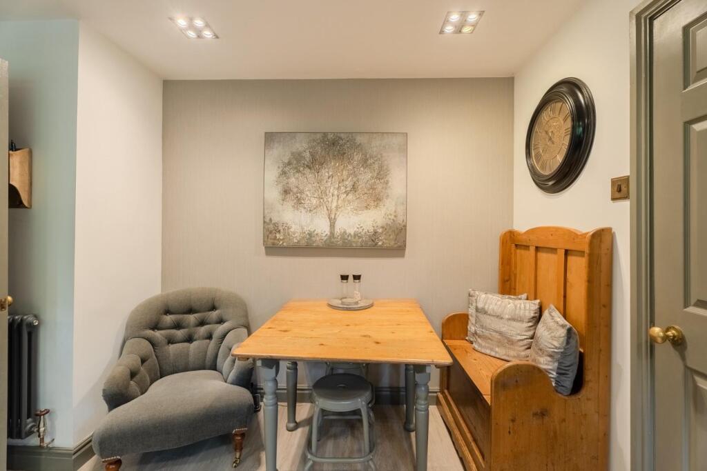 Vicarage Road-23.jpg