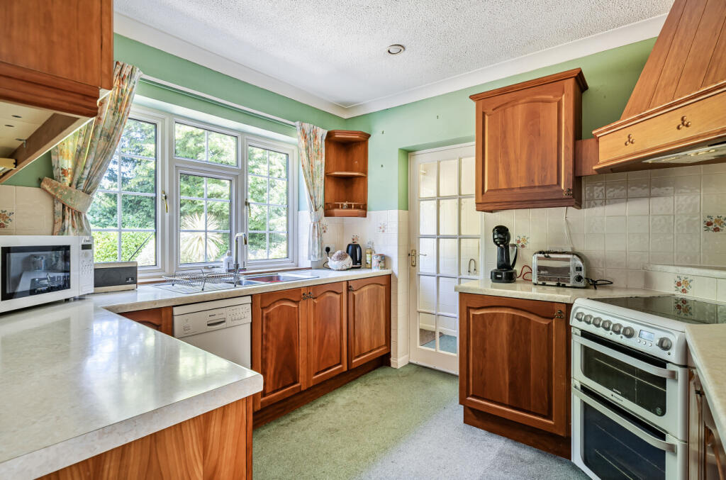 1321190-7-686eac3...