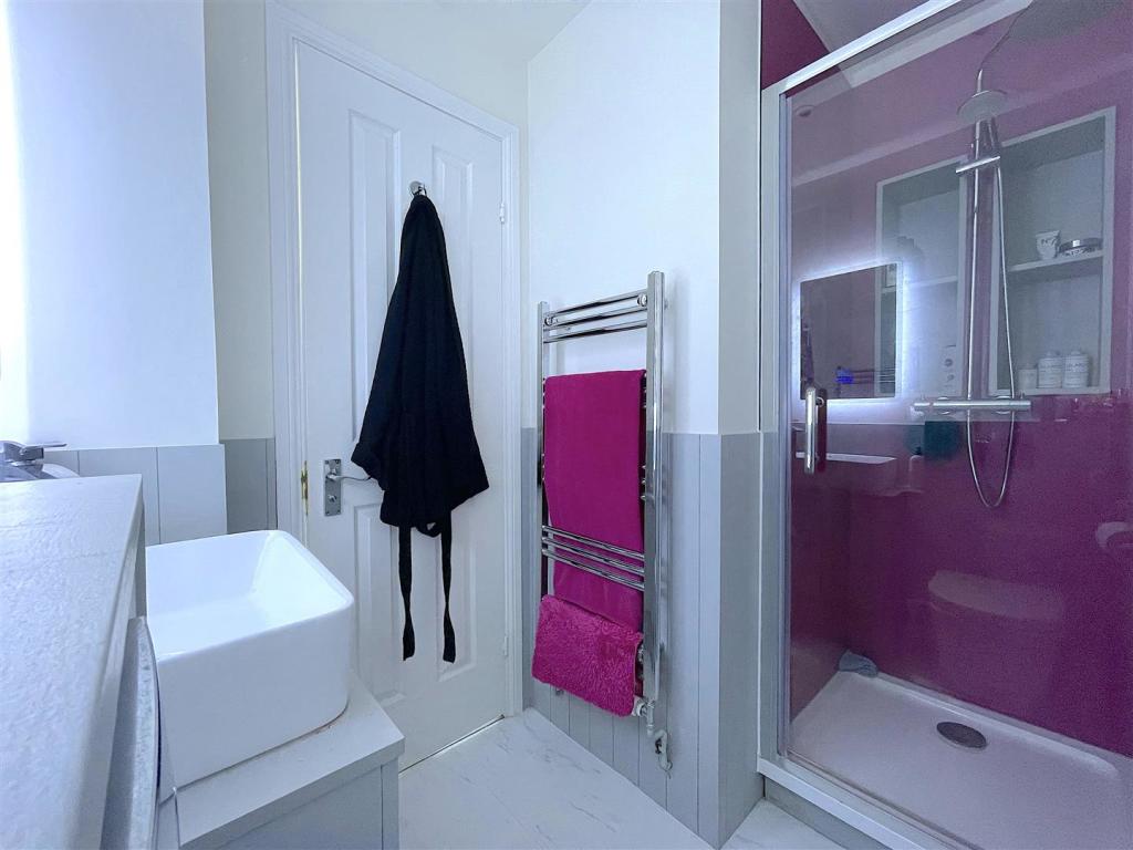 En-Suite (1).jpeg