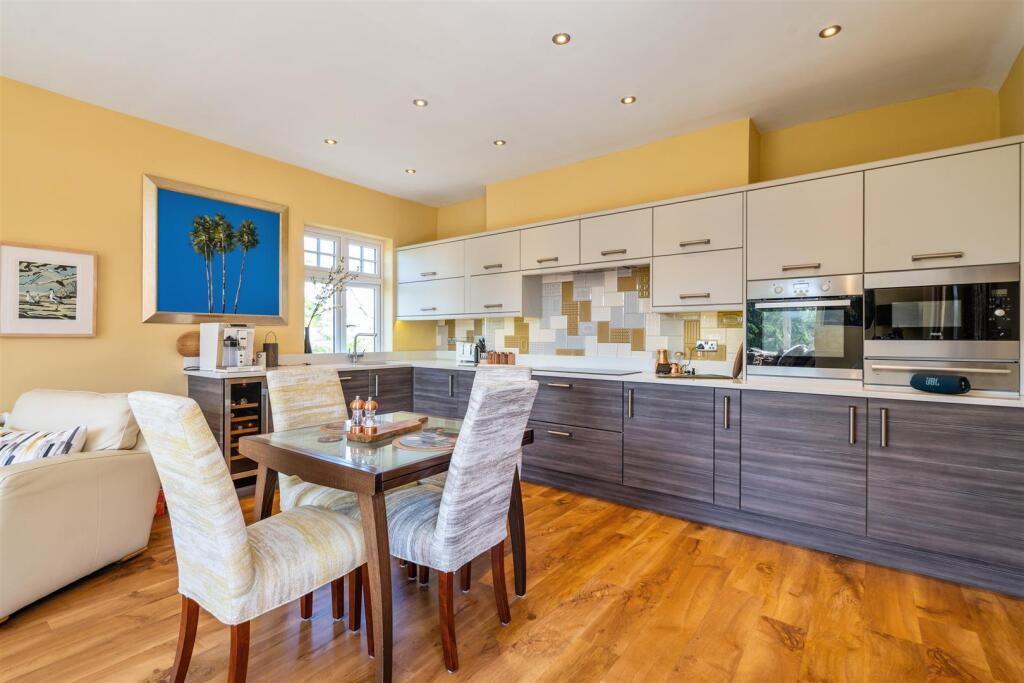 28 Fetherston Grange_23.jpg