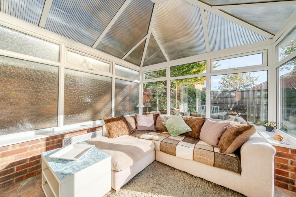 2nd view CONSERVATORY.jpg
