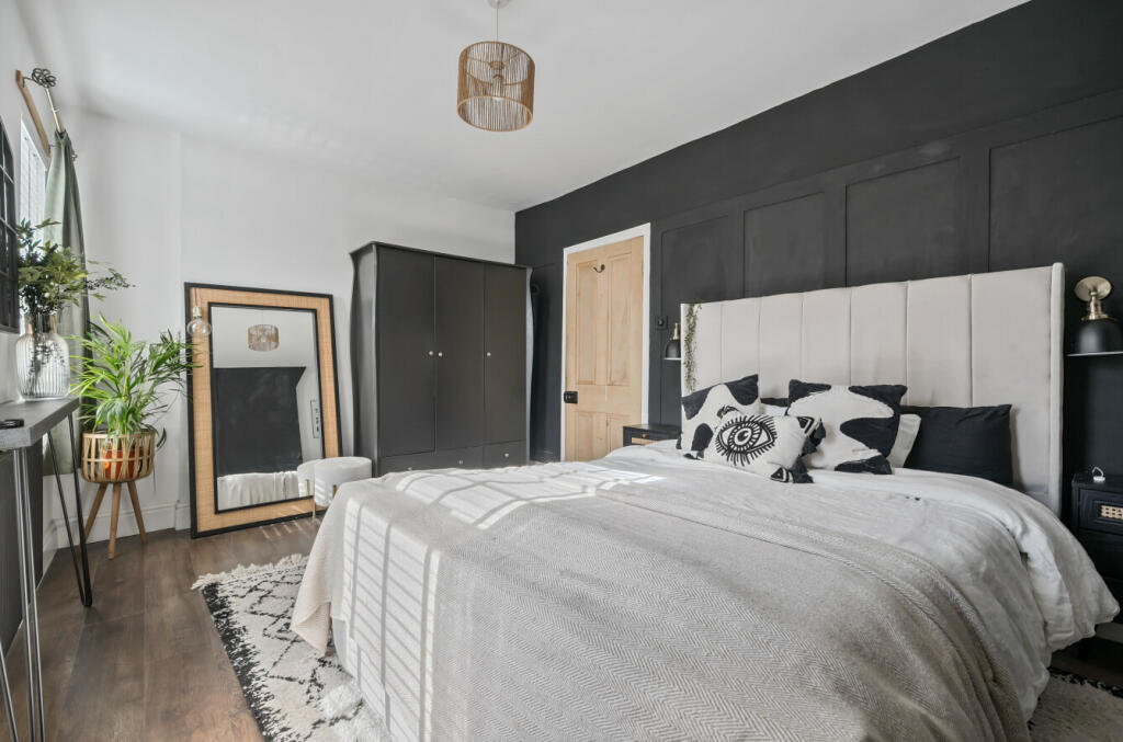 66fa76c334a03-l-1189896 (14)