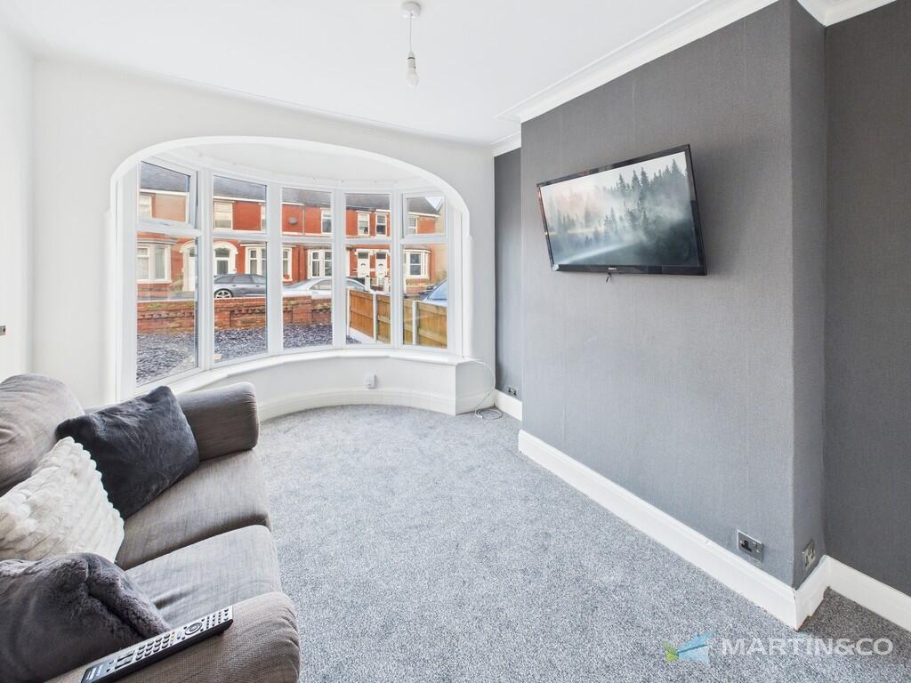 CAM02318G0-PR0569...