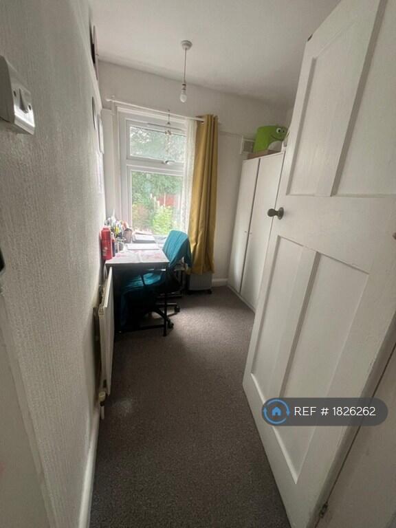 Back Bedroom 3 (Office Layout)