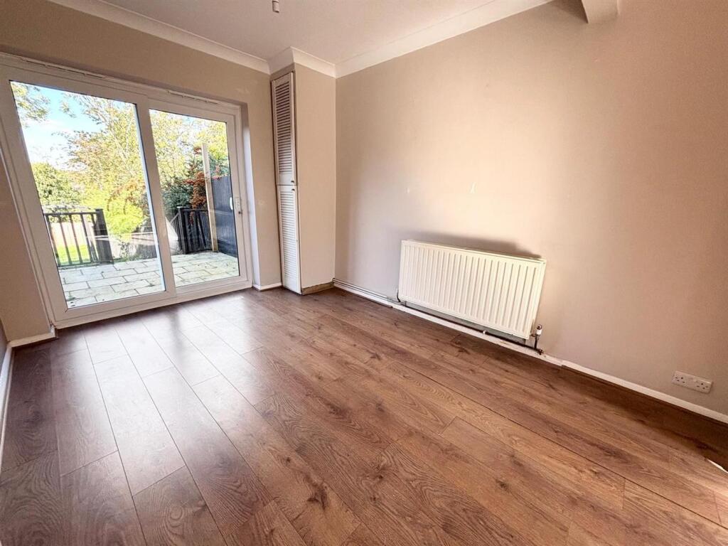 dining room.jpg