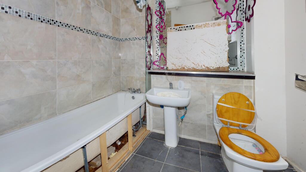 Flat 26 Rowallan Court, Cumberland Place, Catford, London, SE6 1LB