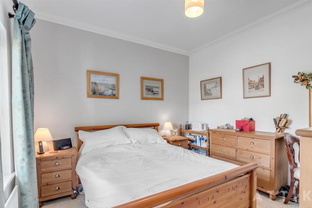 8 Blyth Mews, Halesworth, IP19 8FB (10).jpg