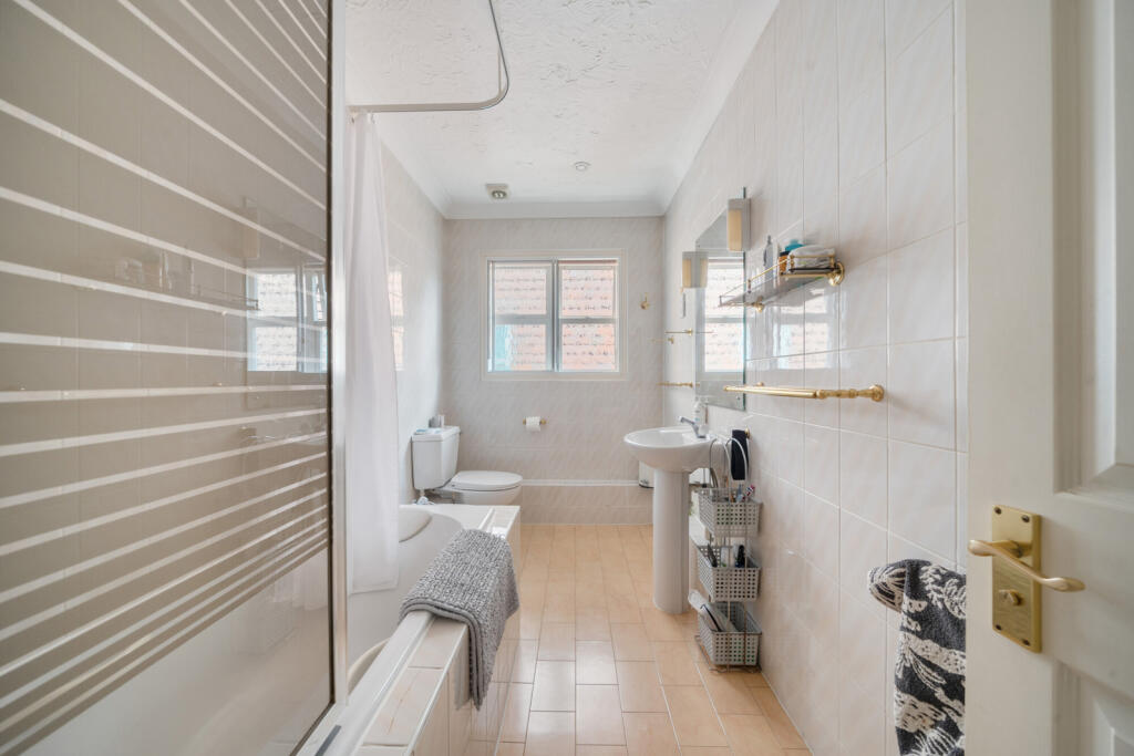 1328887-12-687e5a...