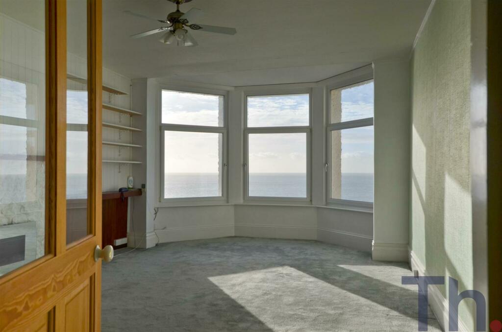 lounge iew 1.JPG
