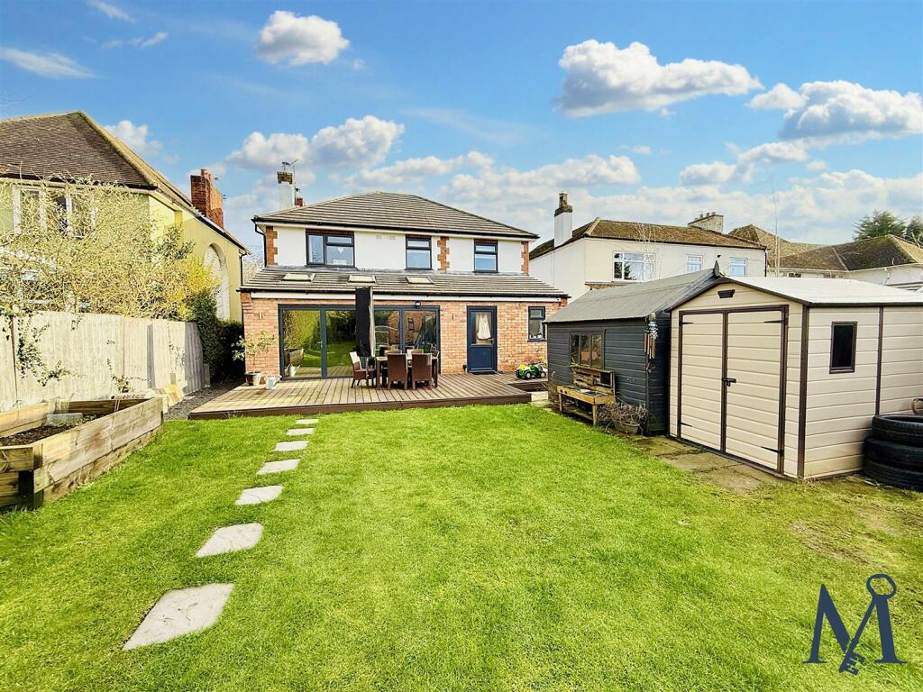 Large Rear Garden